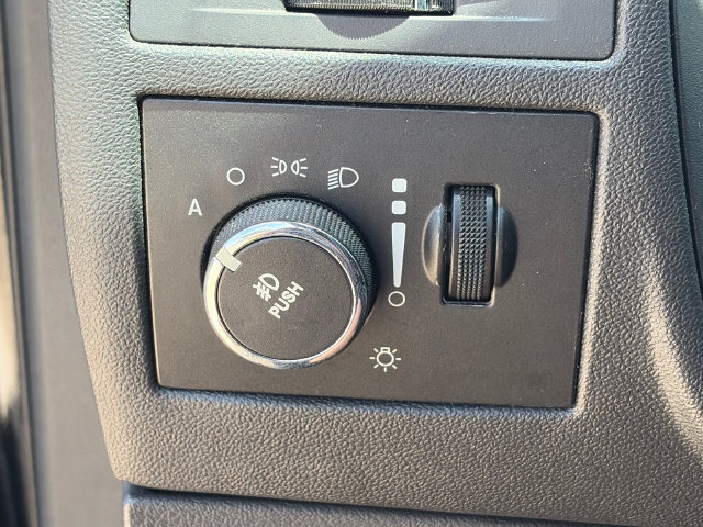 Used 2013 Dodge Challenger R/T RWD image 14