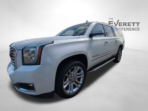 Used 2019 GMC Yukon XL SLT w/ Premium Edition image 6