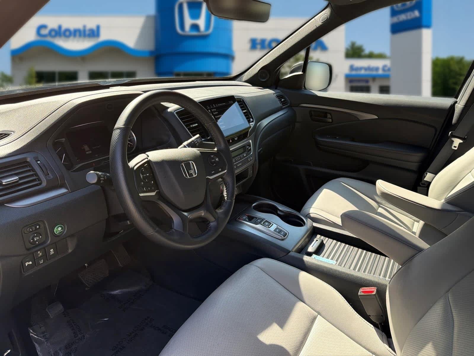 Used 2023 Honda Passport EX-L image 12