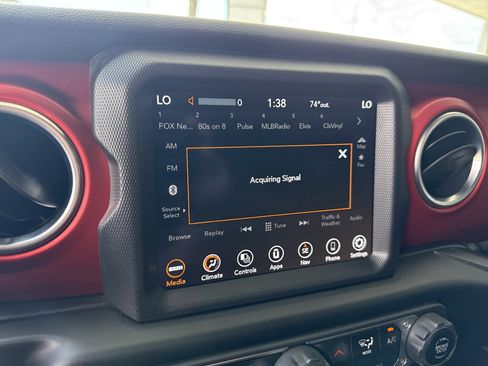 Used 2021 Jeep Wrangler Unlimited Rubicon AWD/4WD image 23