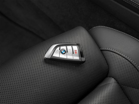 Used 2023 BMW X5 xDrive45e w/ Executive Package AWD/4WD image 41