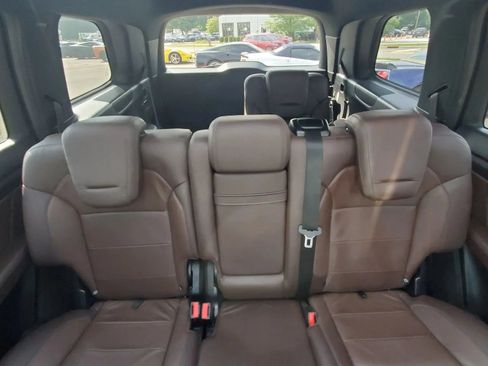 Used 2015 Mercedes-Benz GL 450 4MATIC image 35
