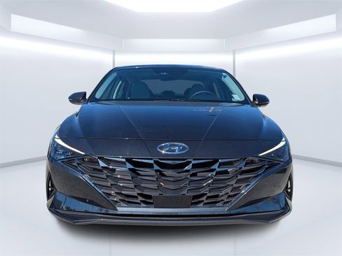 Used 2023 Hyundai Elantra Limited image 8