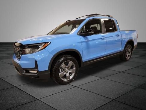 Used 2025 Honda Ridgeline TrailSport image 7