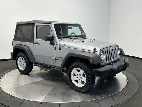 Used 2015 Jeep Wrangler Sport w/ Quick Order Package 24S AWD/4WD image 2