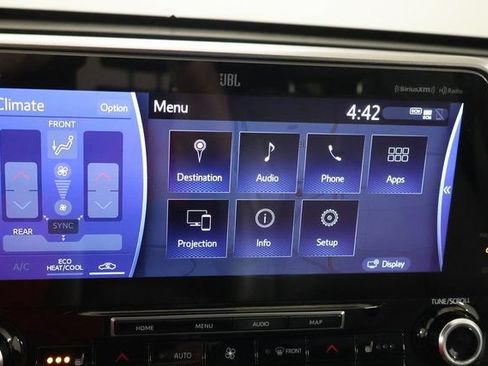 Used 2022 Toyota Highlander Limited FWD image 23