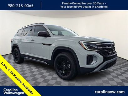 New 2025 Volkswagen Atlas Peak Edition SE