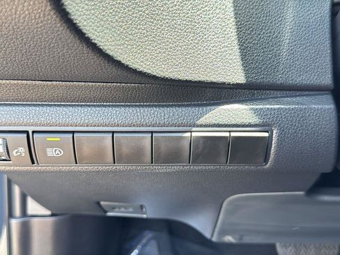 Used 2025 Toyota Corolla LE FWD image 14