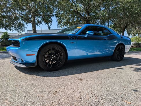 Used 2023 Dodge Challenger R/T Scat Pack w/ T/A Package RWD image 3