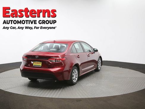 Used 2025 Toyota Corolla LE FWD image 39