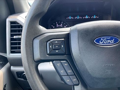 Used 2018 Ford F250 XL w/ Power Equipment Group AWD/4WD image 18