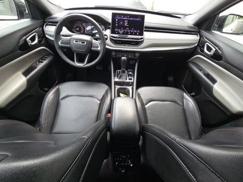 Used 2024 Jeep Compass Limited AWD/4WD image 12