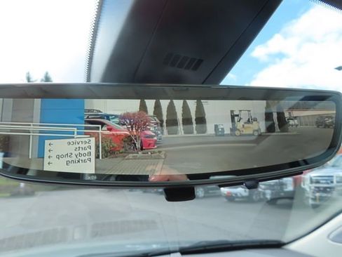 Used 2023 Cadillac XT6 Premium Luxury w/ Technology Package image 35