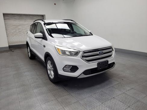 Used 2018 Ford Escape SE image 13