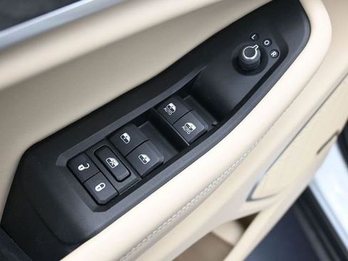 Used 2021 Jeep Grand Cherokee L Limited image 14