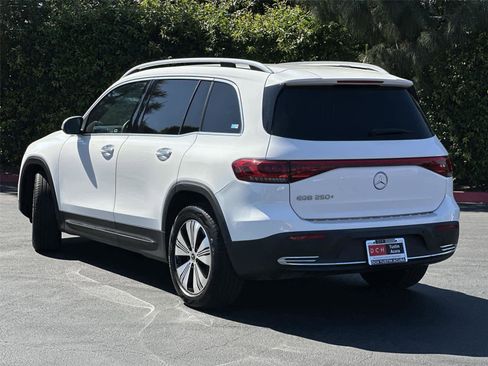 Used 2023 Mercedes-Benz EQB 250+ w/ Exclusive Package image 4