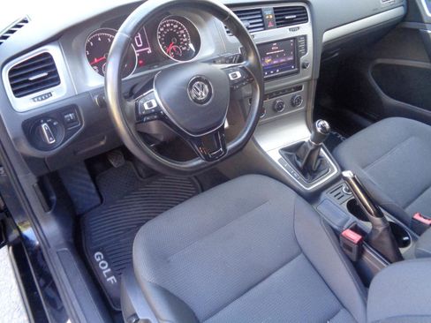 Used 2017 Volkswagen Golf S AWD/4WD image 26