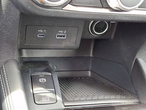 Used 2024 Nissan Kicks SV FWD image 24