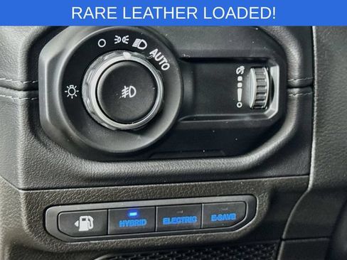 Used 2024 Jeep Wrangler High Altitude AWD/4WD image 10