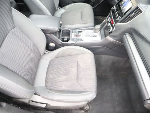 Used 2022 Subaru Forester Premium AWD/4WD image 51