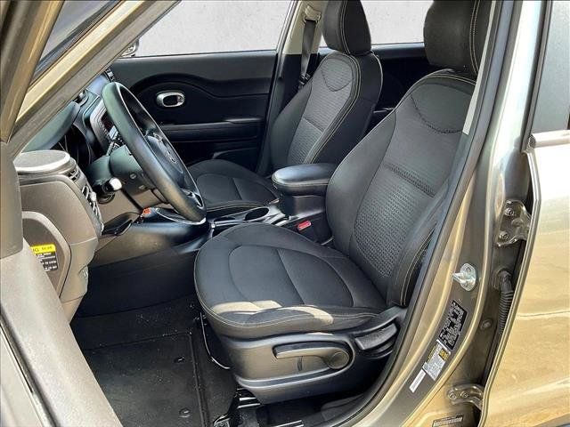 Used 2015 Kia Soul + w/ Eco Package FWD image 23