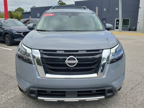 Used 2024 Nissan Pathfinder Platinum image 6