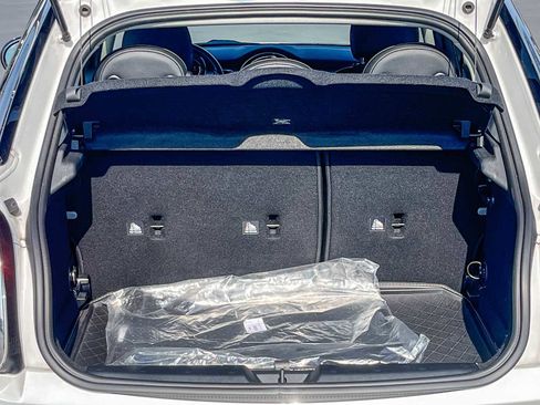 Used 2023 MINI Cooper 4-Door Hardtop image 25