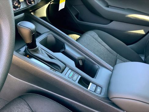 Used 2025 Honda Accord SE image 7