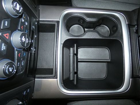 Used 2023 RAM 1500 Classic Warlock image 18