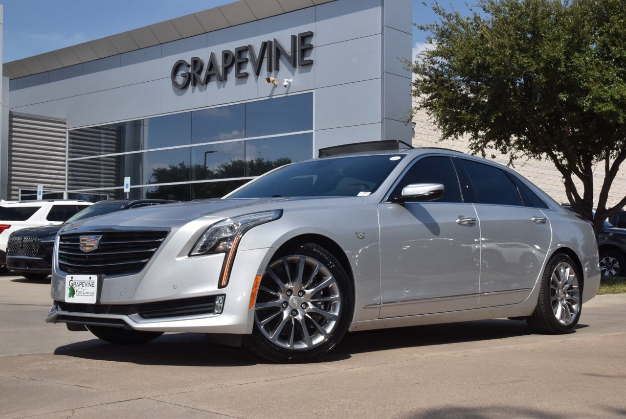 Used 2018 Cadillac CT6 Luxury AWD/4WD image 2