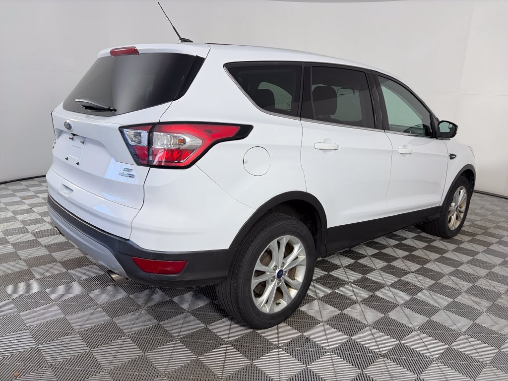 Used 2017 Ford Escape SE AWD/4WD image 7