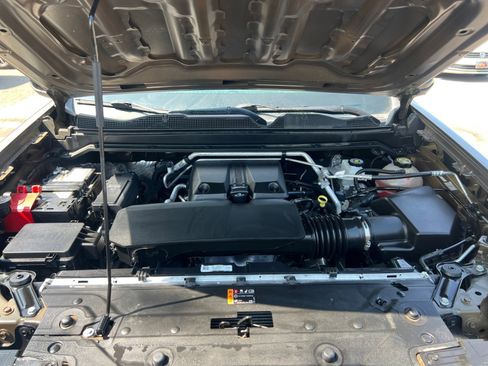 Used 2023 Chevrolet Colorado Trail Boss w/ Technology Package image 40