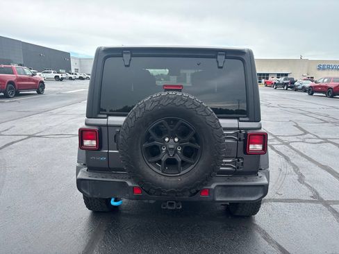 Used 2024 Jeep Wrangler Unlimited AWD/4WD image 11