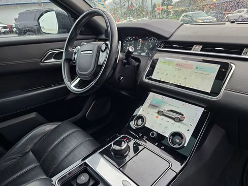Used 2018 Land Rover Range Rover Velar R-Dynamic HSE AWD/4WD image 13