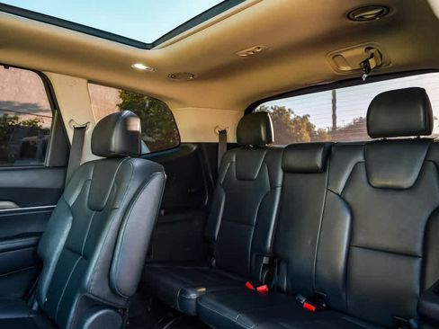 Used 2021 Kia Telluride SX image 21