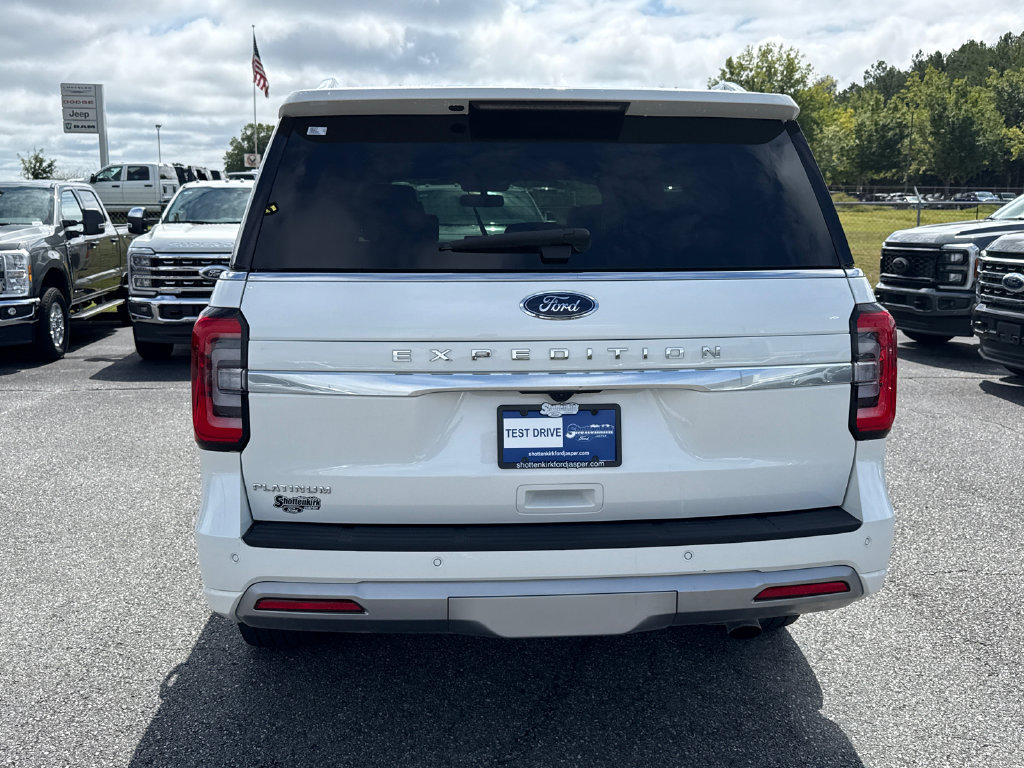 Used 2023 Ford Expedition Platinum AWD/4WD image 6