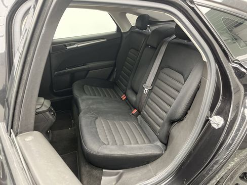 Used 2013 Ford Fusion SE image 11