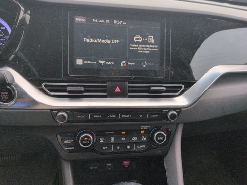 Used 2021 Kia Niro LXS FWD image 12