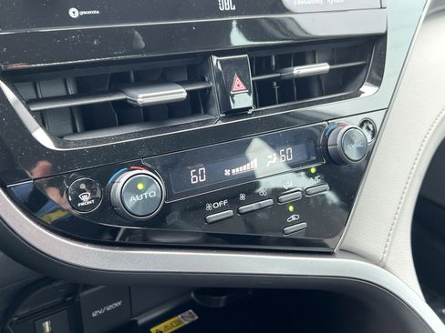 Used 2023 Toyota Camry XSE w/ Navigation Package image 18