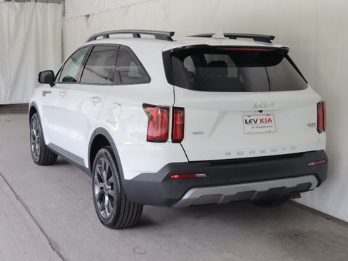 Used 2022 Kia Sorento SX Prestige w/ Rust Color Package AWD/4WD image 26