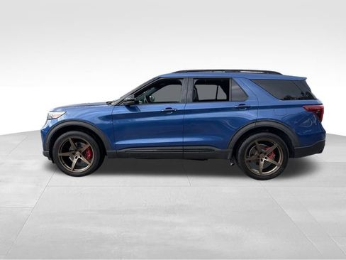 Used 2022 Ford Explorer ST w/ Equipment Group 401A image 4