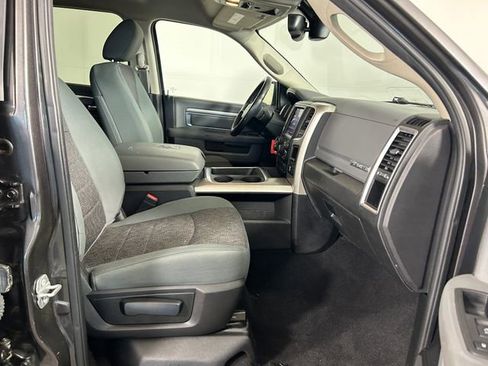 Used 2018 RAM 1500 Big Horn AWD/4WD image 29