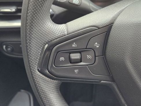 Used 2023 Chevrolet TrailBlazer LT image 24