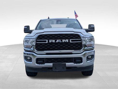 Used 2024 RAM 2500 Big Horn AWD/4WD image 9