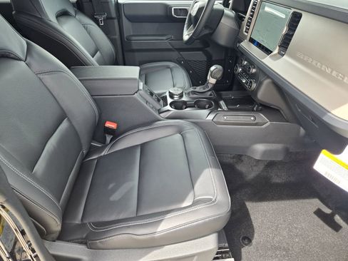 New 2026 Ford Bronco Outer Banks AWD/4WD image 15