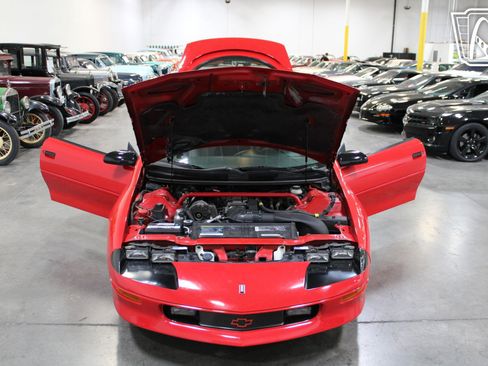 Used 1993 Chevrolet Camaro Z28 RWD image 29