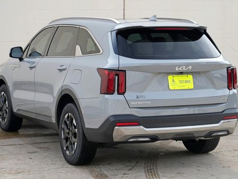 Used 2024 Kia Sorento S w/ Panoramic Sunroof Package AWD/4WD image 50