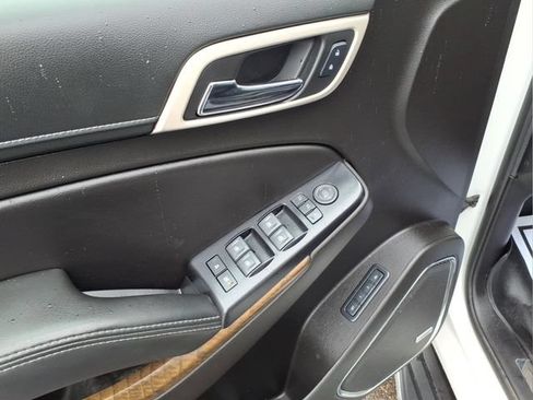 Used 2018 GMC Yukon XL Denali w/ Open Road Package AWD/4WD image 18