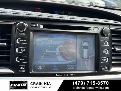 Used 2018 Toyota Highlander Limited Platinum image 26