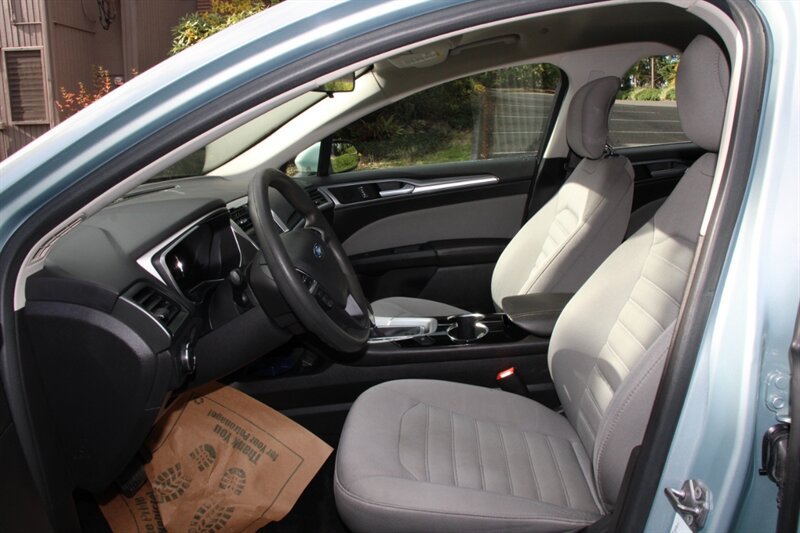 Used 2014 Ford Fusion S FWD image 5